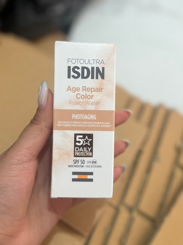 ضد آفتاب رنگی SPF50 ایج ریپیر فیوژن واتر ایزدین