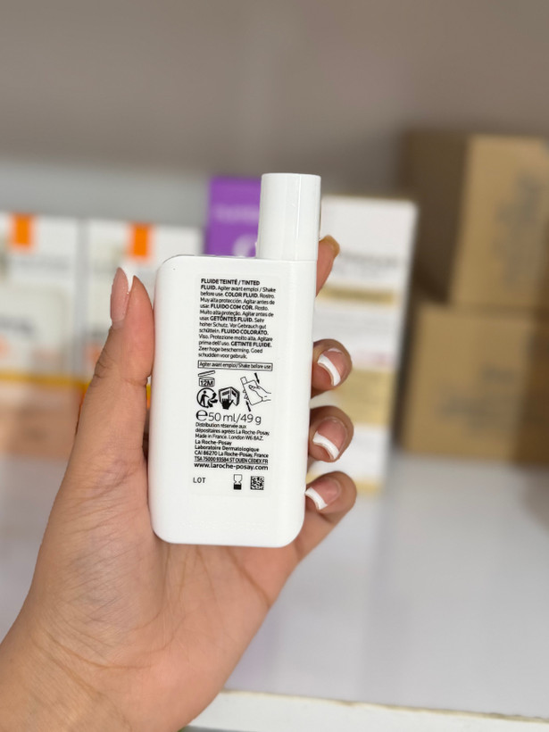 ضد آفتاب رنگی لاروش پوزای مدل Anthelios UVMune 400 Color Fluid SPF50 حجم 50 میلی لیتر اورجینال
